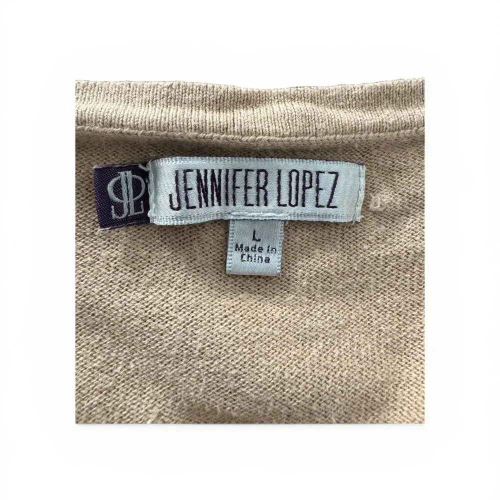 Jennifer Lopez beige sweater - Picture 3 of 3